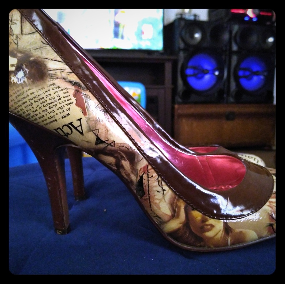 Women's vintage inspired heels